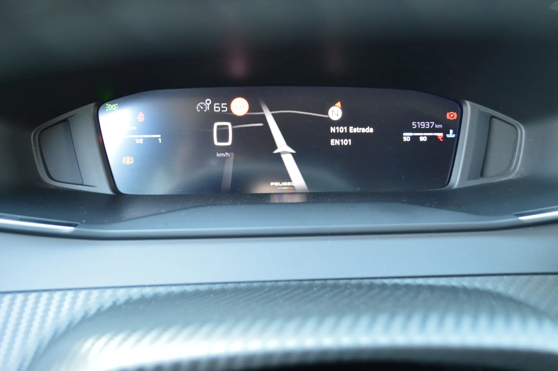 Peugeot 208 1.2 Allure 9