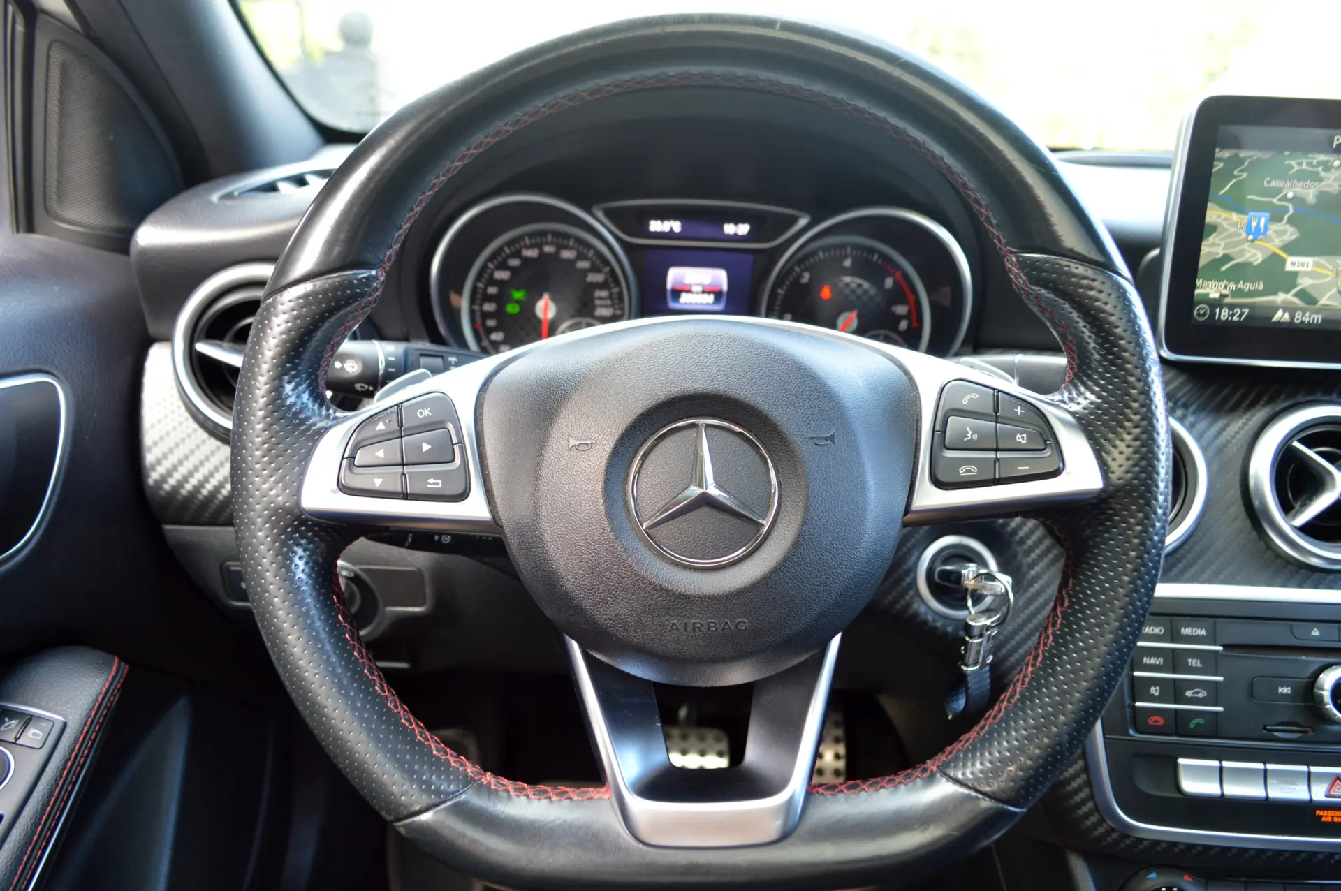 Mercedes-Benz A 200 d 4Matic 7G-DCT AMG Line 11