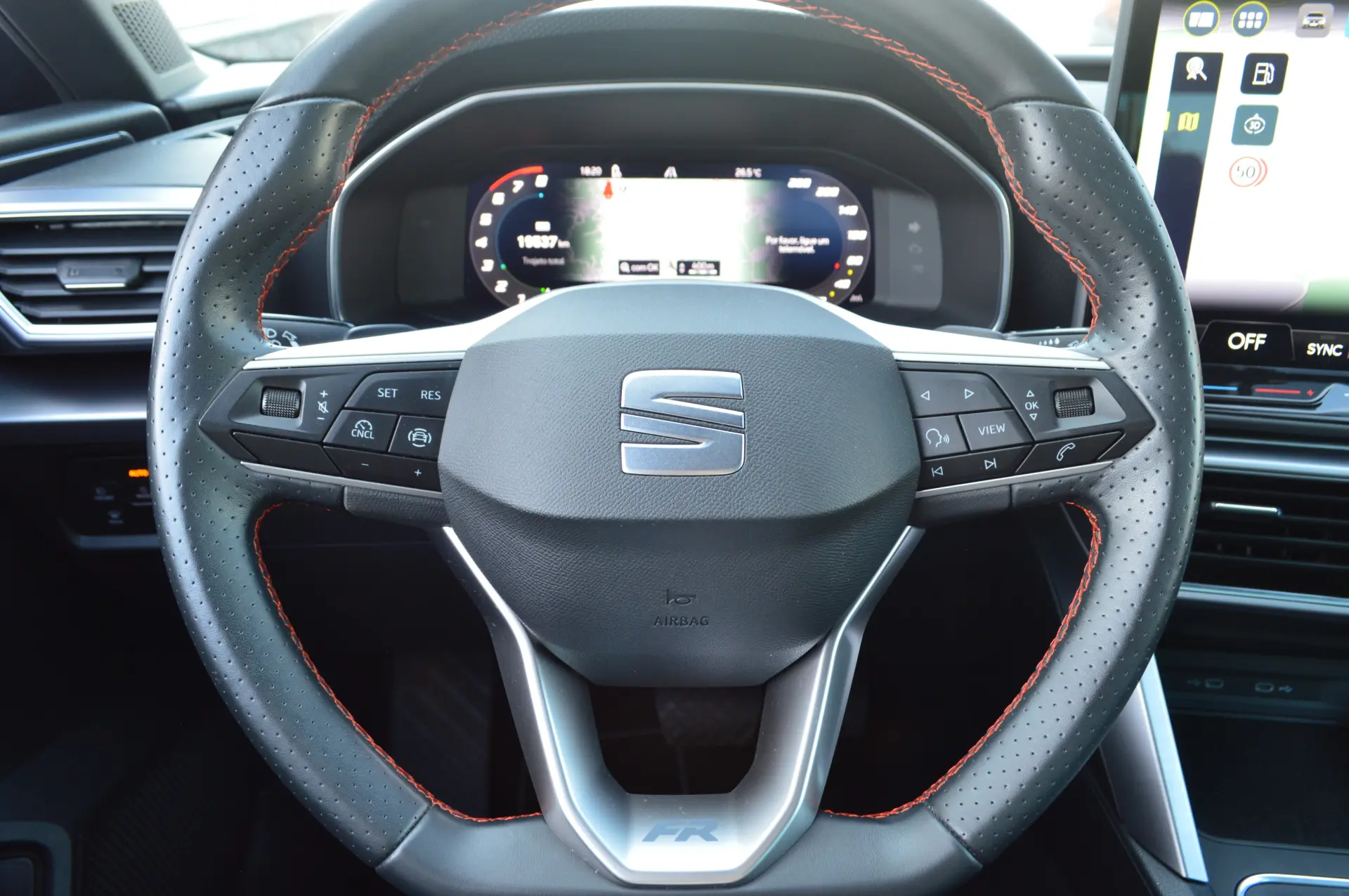 SEAT Leon 1.5 TSI e-Hybrid FR DSG 13