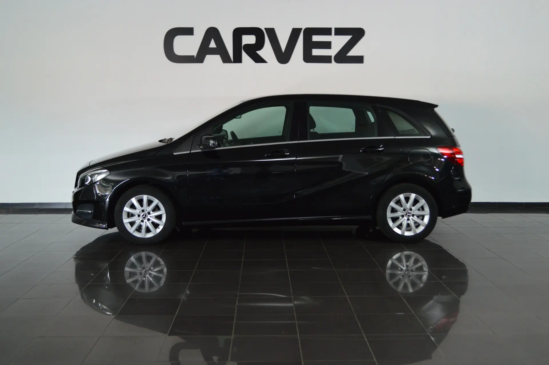 Mercedes-Benz B 180 d Urban Aut. 3