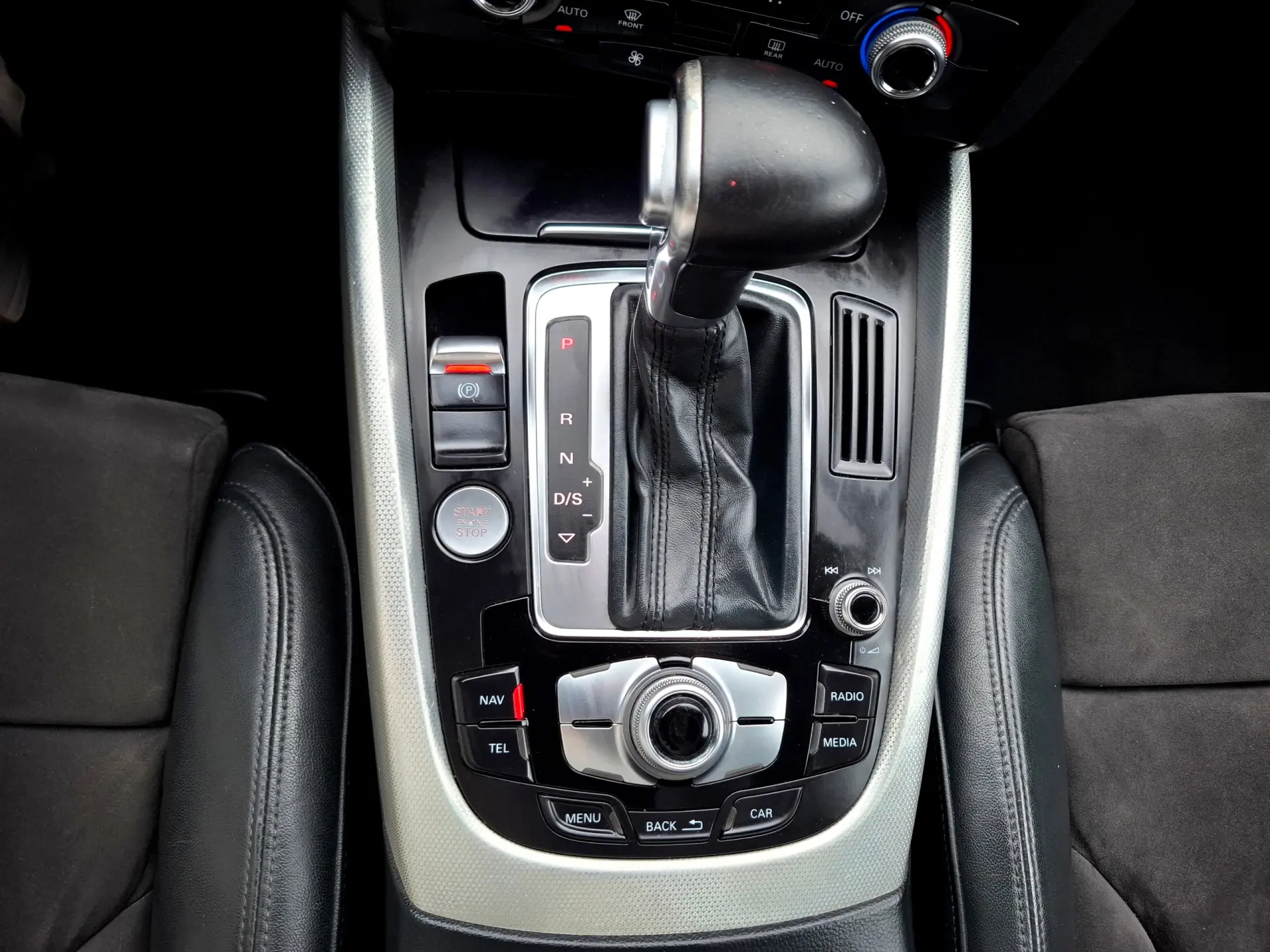 Audi Q5 2.0 TDI quattro Sport S-tronic 14