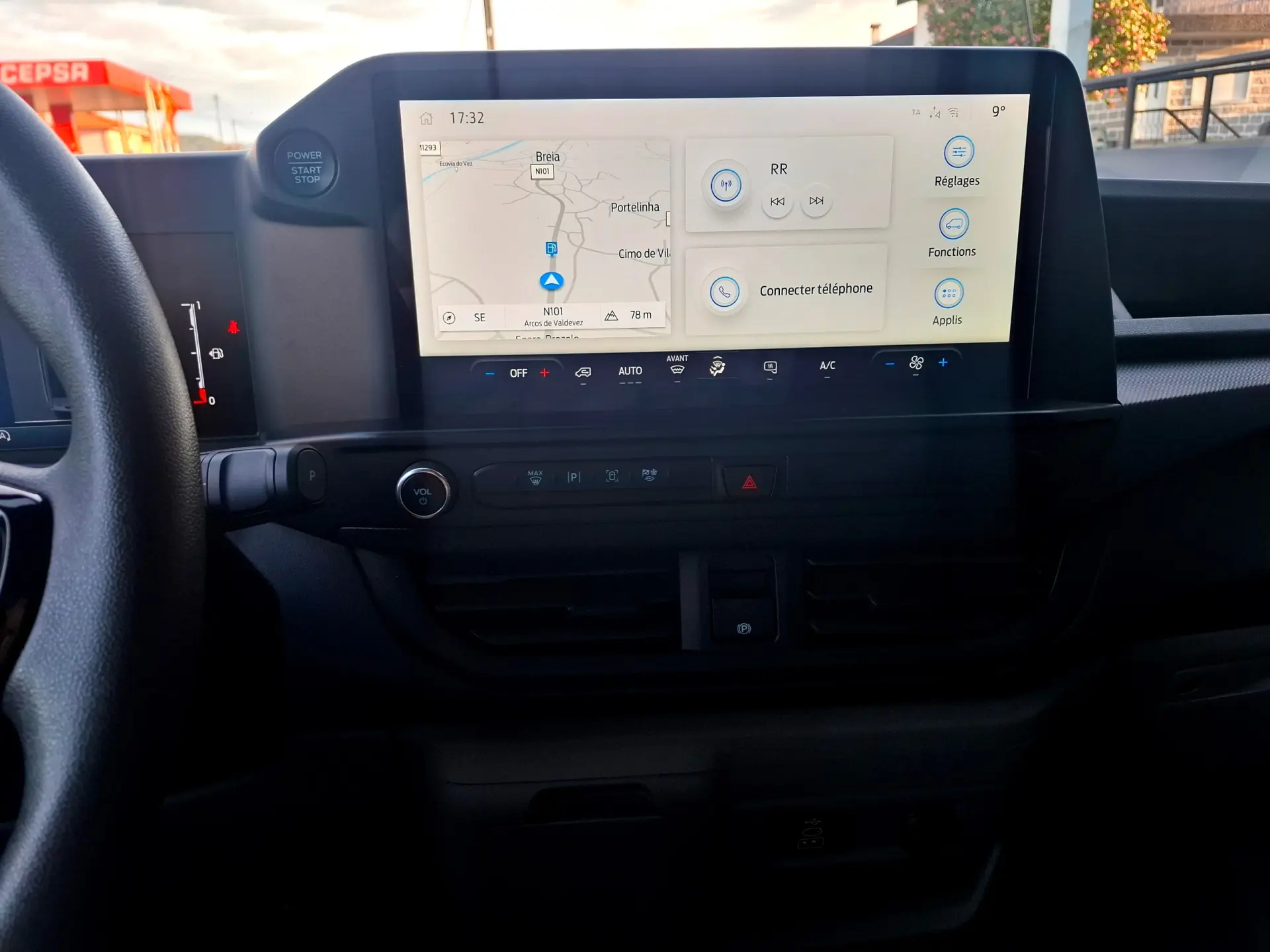 Ford Transit Custom 11