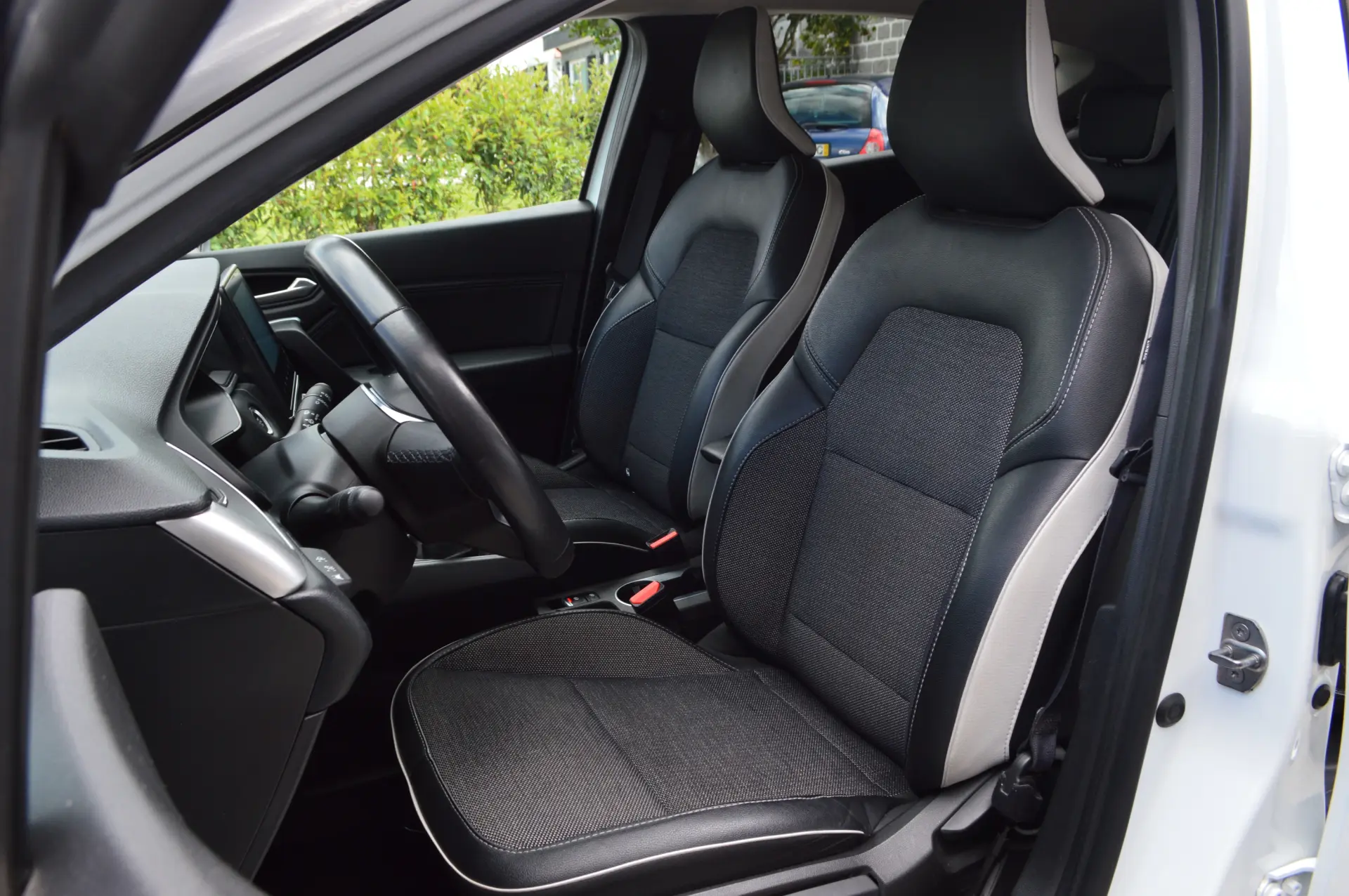 Renault Captur 1.0 TCe Evolution 19