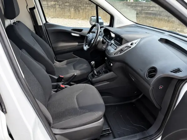 Ford Courier Transit Courier 1.5 75cv 8