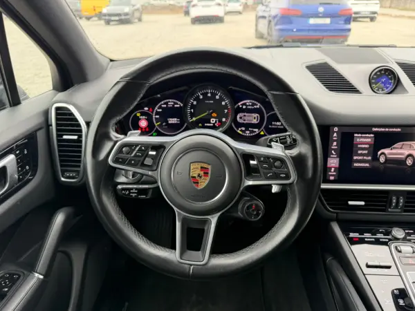 Porsche Cayenne E-Hybrid Platinum Edition 8