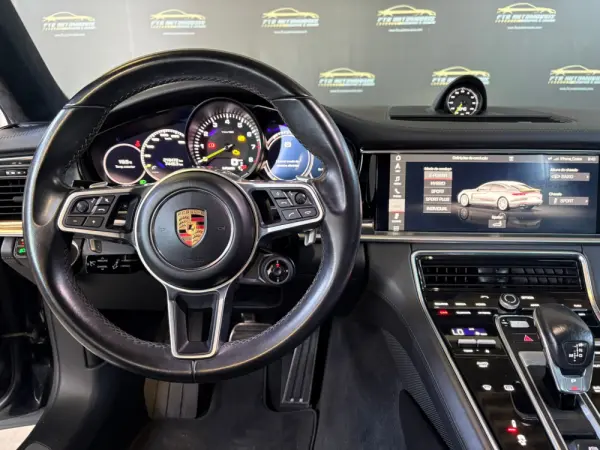 Porsche Panamera 4 E-Hybrid 10