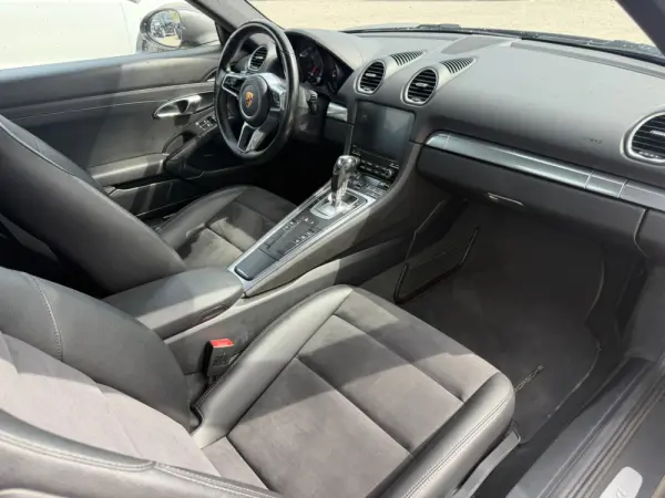 Porsche 718 Cayman 2.0 Style Edition PDK 8