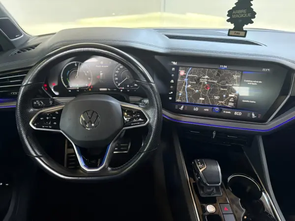 Volkswagen Touareg 3.0 TSI e-Hybrid R 8