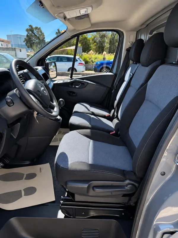 Opel Vivaro Opel Vivaro L2H1 120cv IVA DEDUTIVEL 8