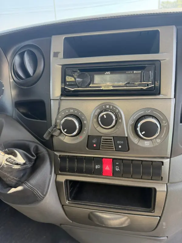 Iveco Daily 35C13 - 2.3 130CV Basculante 8