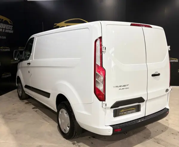 Ford Transit Custom 2.0 EcoBlue L1H1 130CV 5