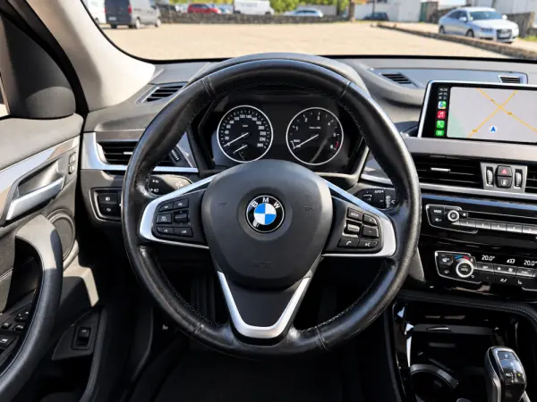 BMW X1 18 d sDrive Auto xLine 7