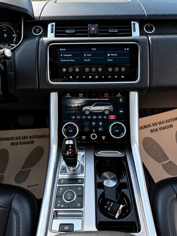 Land Rover Range Rover Sport P400e HSE Dynamic Stealth 9