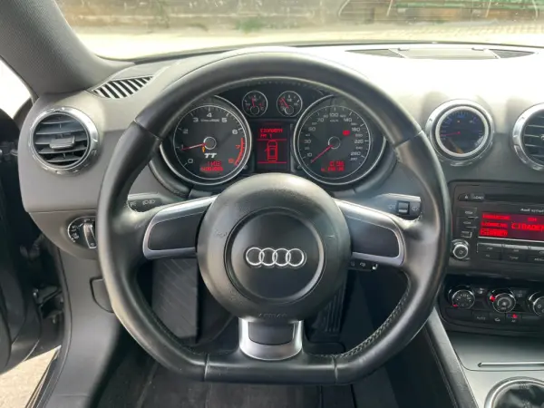 Audi TT Coupé 2.0 TFSI S-line 9