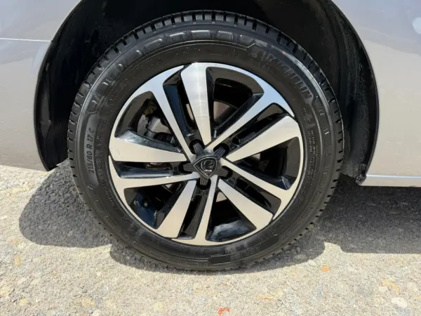 Peugeot Expert Expert 2.0 BlueHDI 180CV EAT8 Asphalt 18