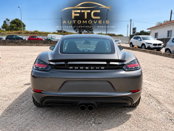 Porsche 718 Cayman 2.0 Style Edition PDK 4