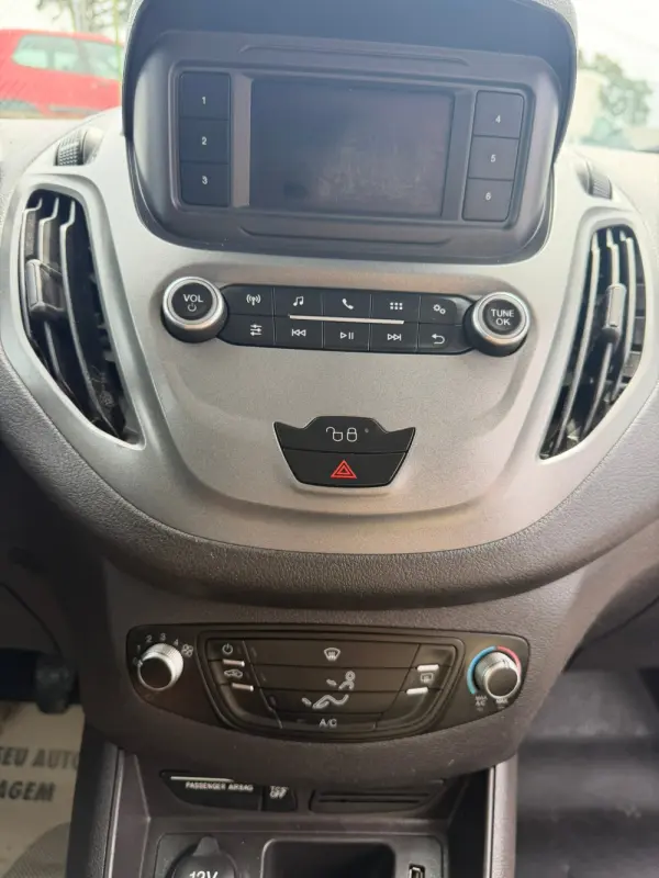 Ford Courier Transit Courier 1.5 75cv 10