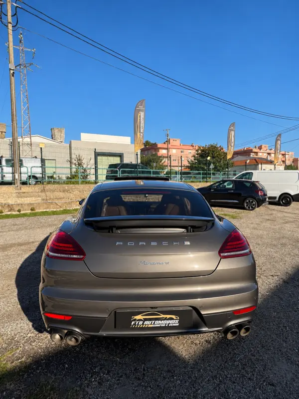Porsche Panamera 3.0 V6 4