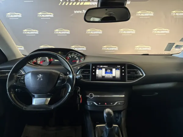 Peugeot 308 1.2 PureTech Style 7