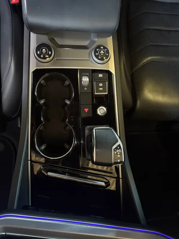 Volkswagen Touareg 3.0 TSI e-Hybrid R 14