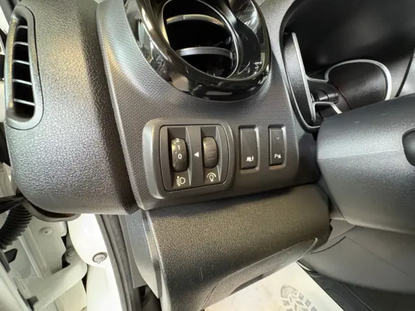 Renault Trafic 2.0 dCi L2H1 1.2T G.Life SS 15