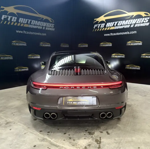 Porsche 911 (992) Carrera 4S PDK 4