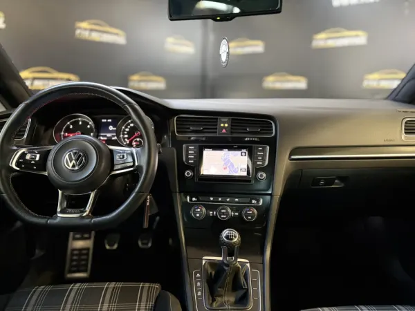 Volkswagen Golf 2.0 TDi GTD 8