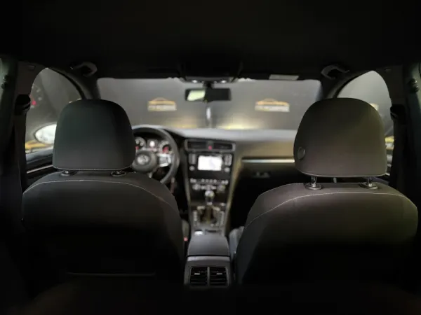 Volkswagen Golf 2.0 TDi GTD 9