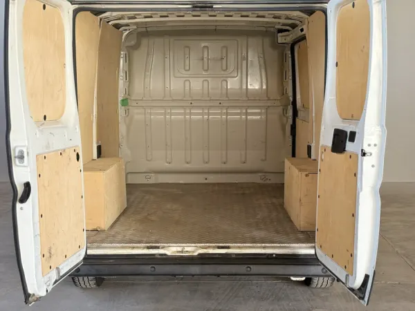 Peugeot Boxer 2.2 BlueHDi 335 L3 CD 8