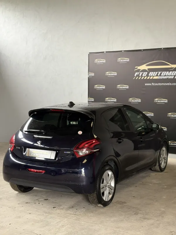 Peugeot 208 1.2 PureTech Active 5