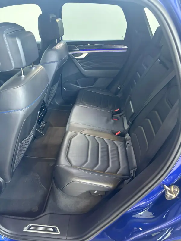 Volkswagen Touareg 3.0 TSI e-Hybrid R 11