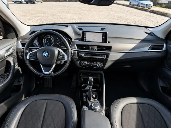 BMW X1 18 d sDrive Auto xLine 8