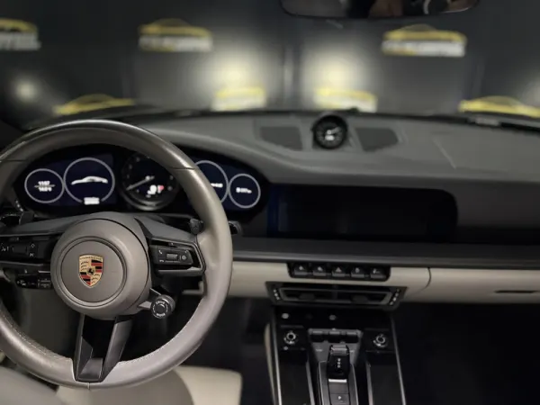 Porsche 911 (992) Carrera 4S PDK 7