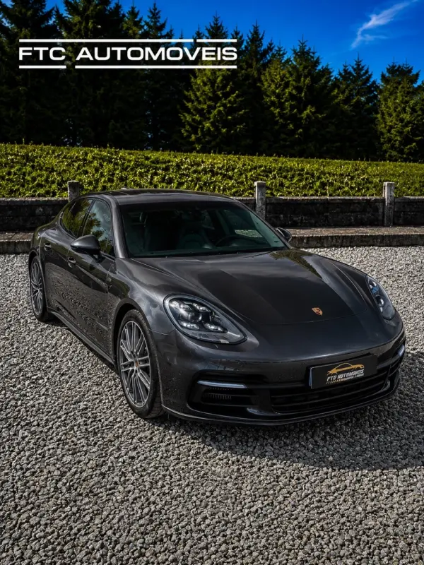 Porsche Panamera 4 E-Hybrid 3