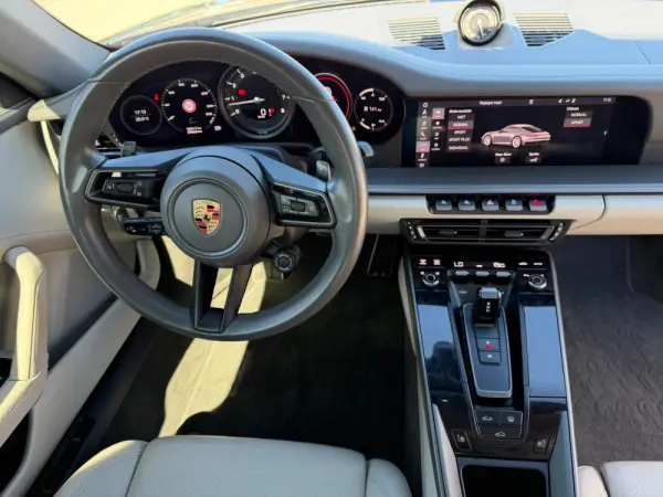 Porsche 911 (992) Carrera 4S PDK 12