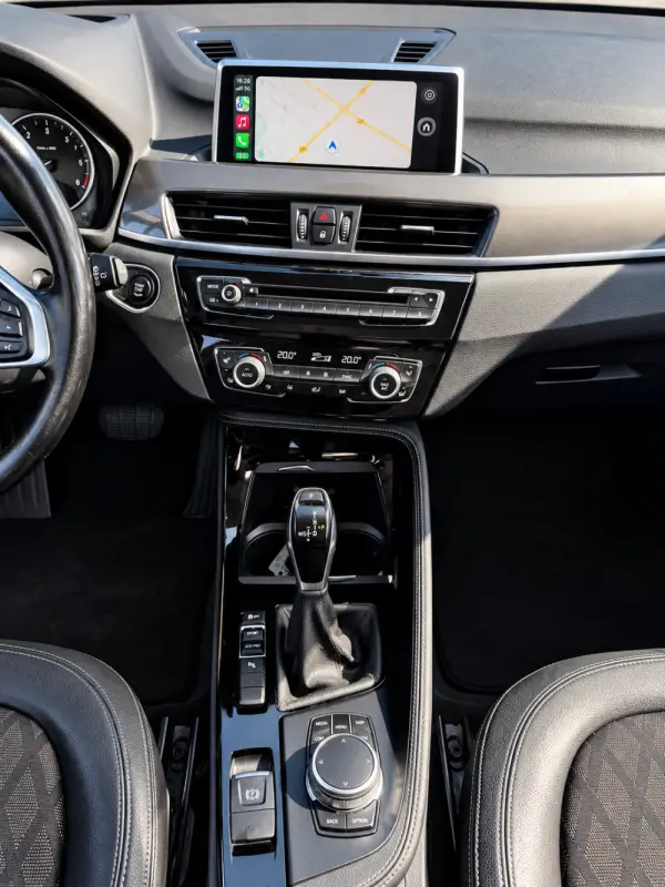 BMW X1 18 d sDrive Auto xLine 9