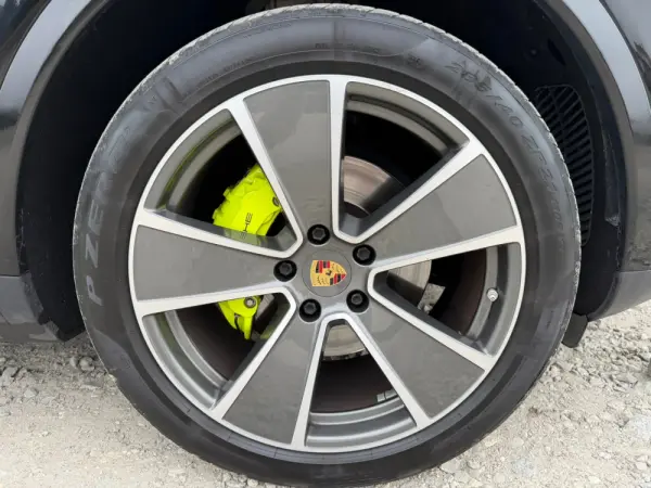 Porsche Cayenne E-Hybrid Platinum Edition 19