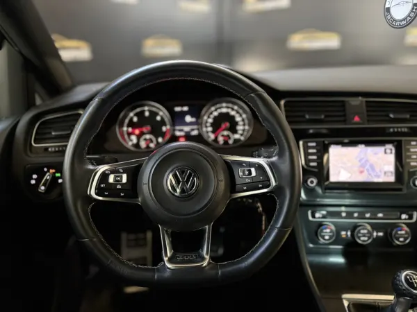 Volkswagen Golf 2.0 TDi GTD 7
