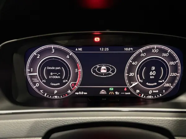 Volkswagen Golf 2.0 TDi GTD DSG 13