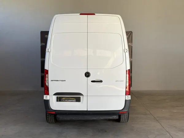 Mercedes-Benz Sprinter 311 CDI/37 CD 4