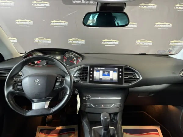 Peugeot 308 1.2 PureTech Style 7