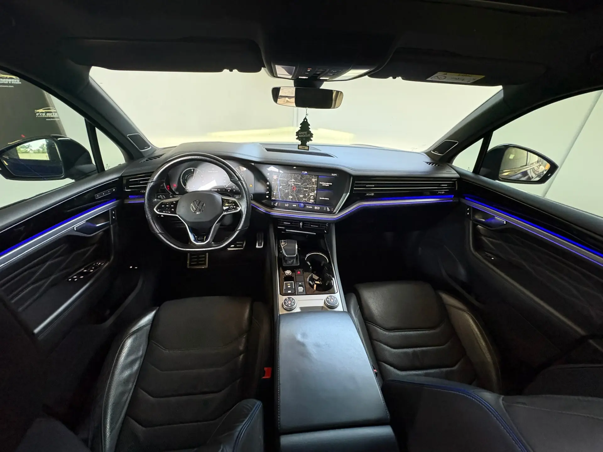 Volkswagen Touareg 3.0 TSI e-Hybrid R 7