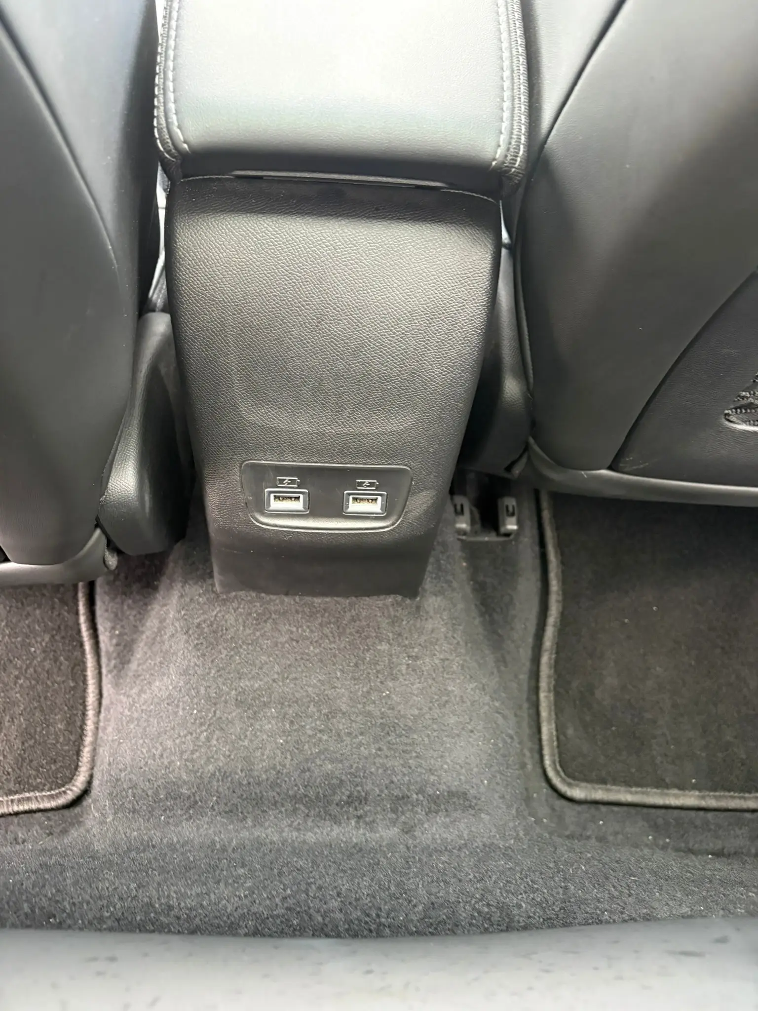 Peugeot e-208 GT+ 14
