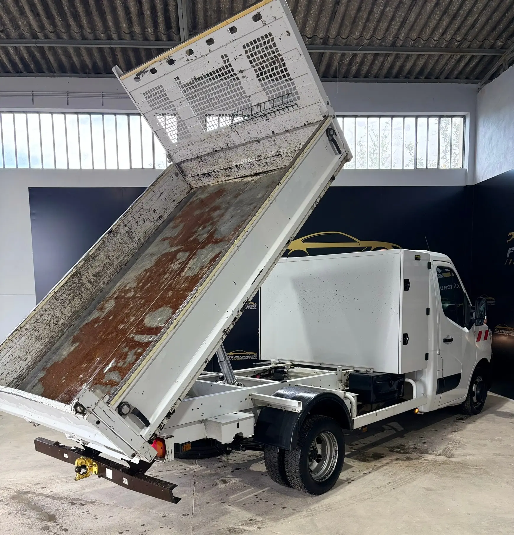 Renault Master 2.3 145cv Basculante 7