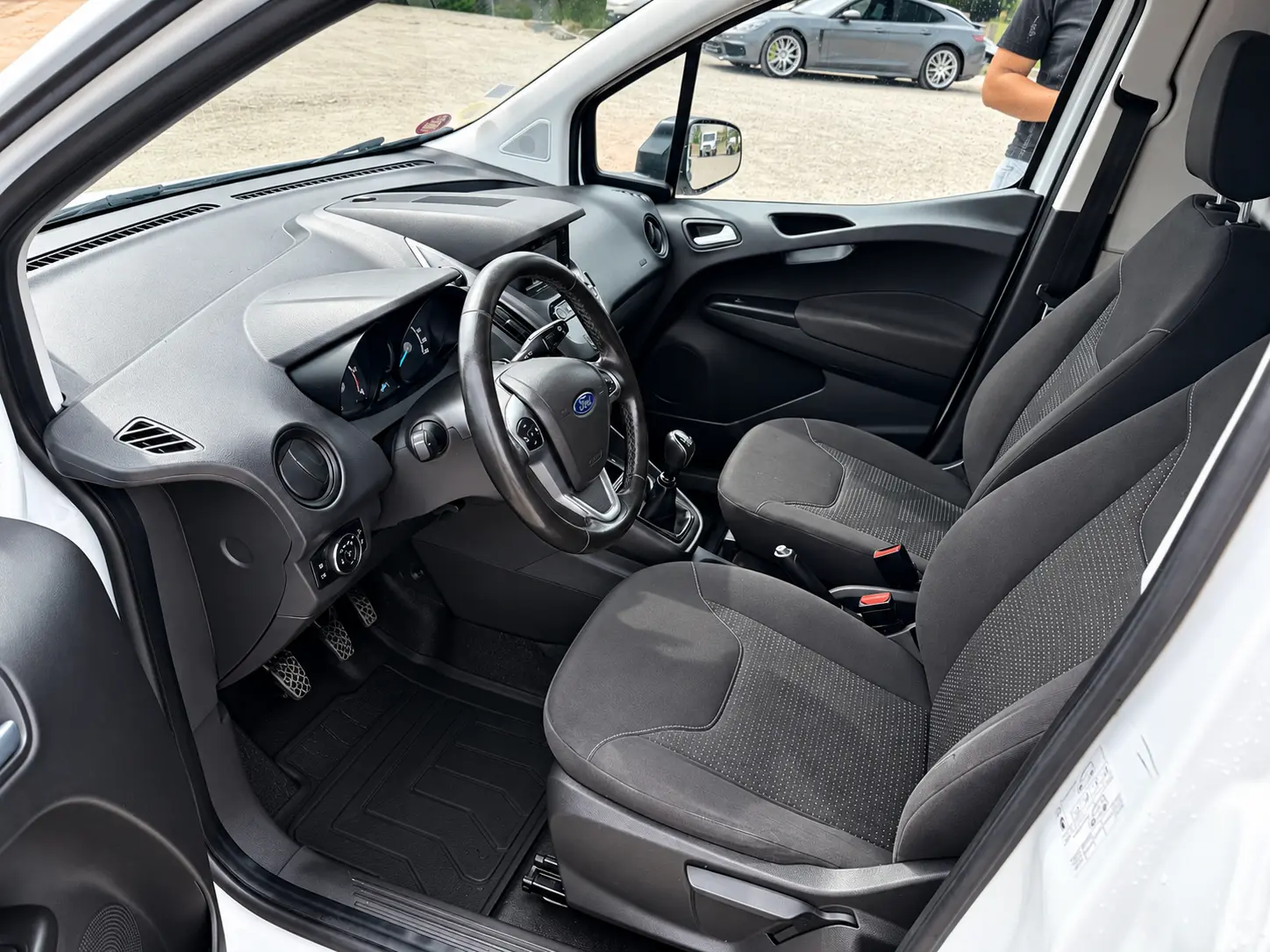 Ford Courier Transit Courier 1.5 75cv 7