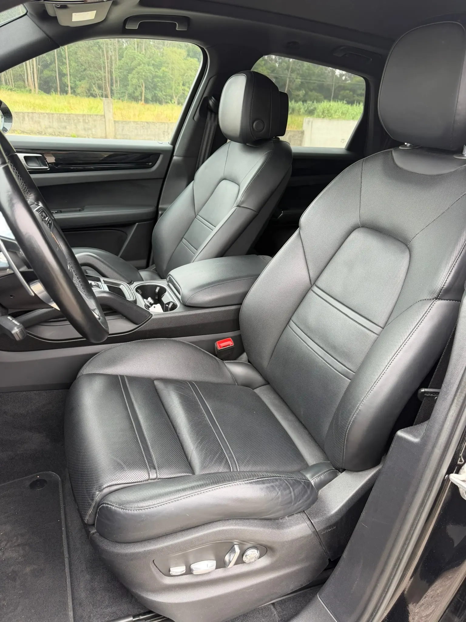 Porsche Cayenne E-Hybrid Platinum Edition 14