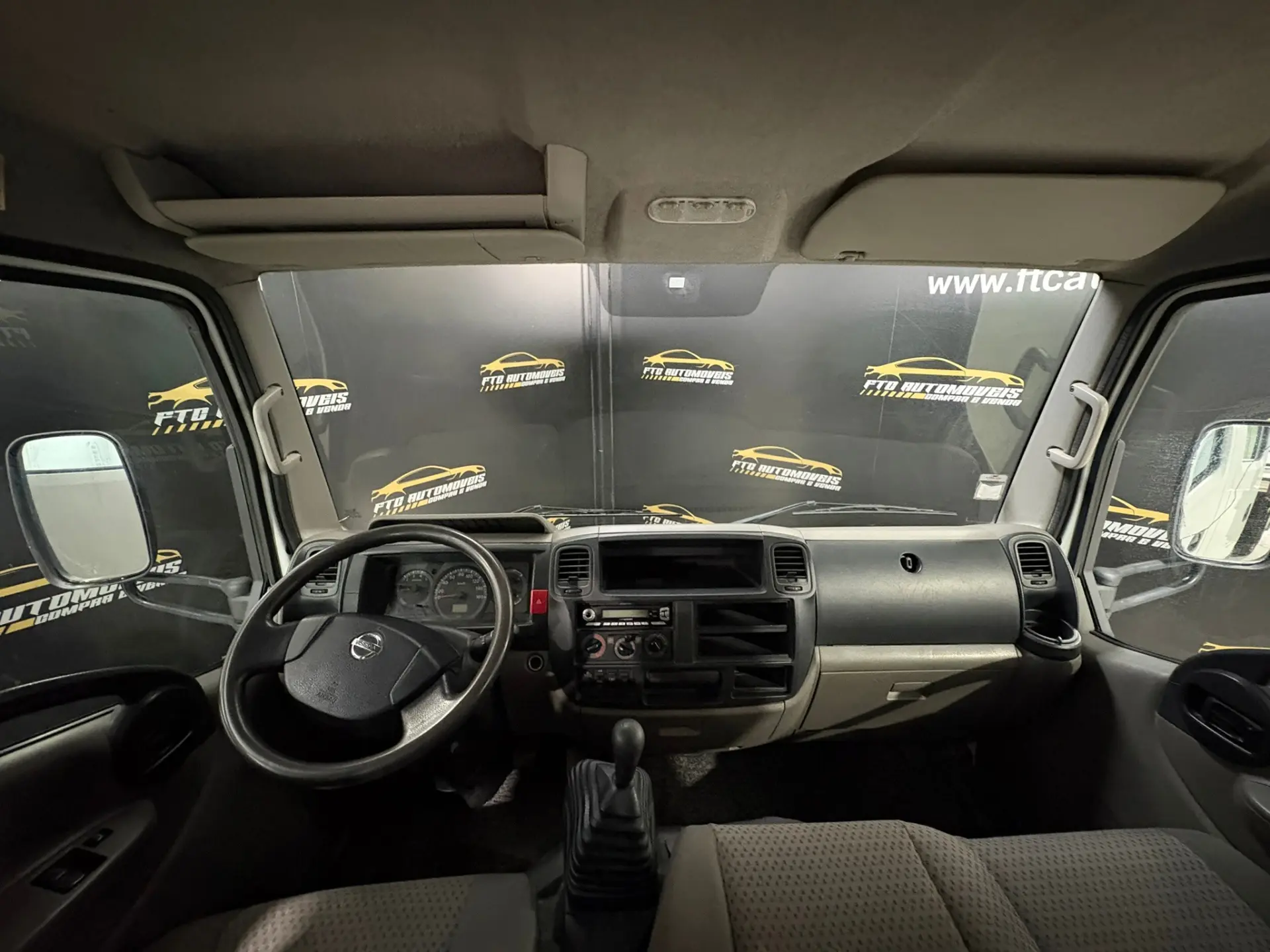 Nissan Cabstar CABSTAR 35.13 Cabine dupla longa 8