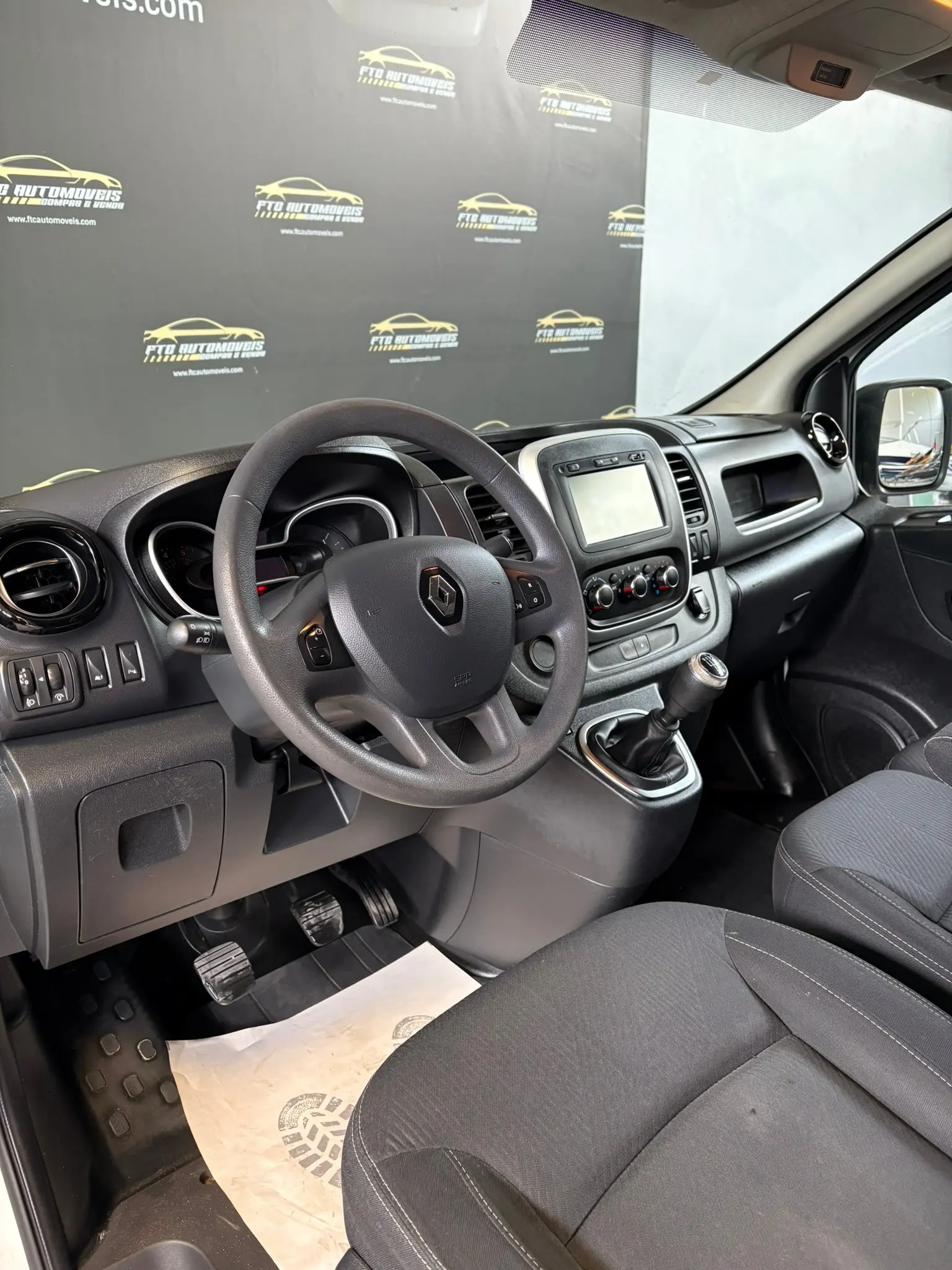 Renault Trafic 2.0 dCi L2H1 1.2T G.Life SS 12