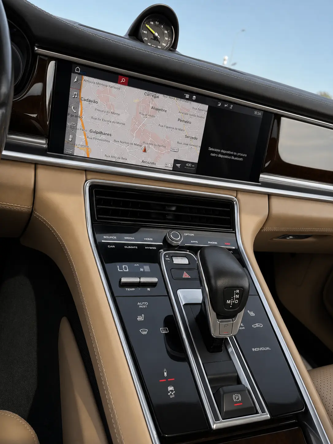Porsche Panamera 4 E-Hybrid Platinum Edition 9