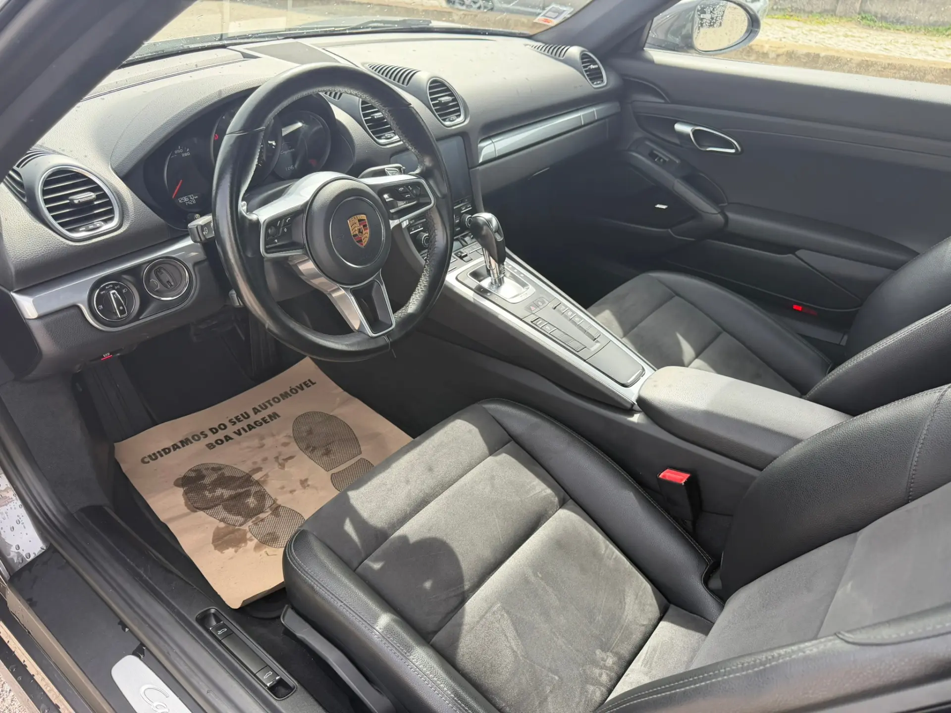 Porsche 718 Cayman 2.0 Style Edition PDK 9